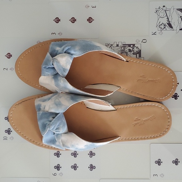 Universal Thread Women's Sandals - Picture 5 of 5